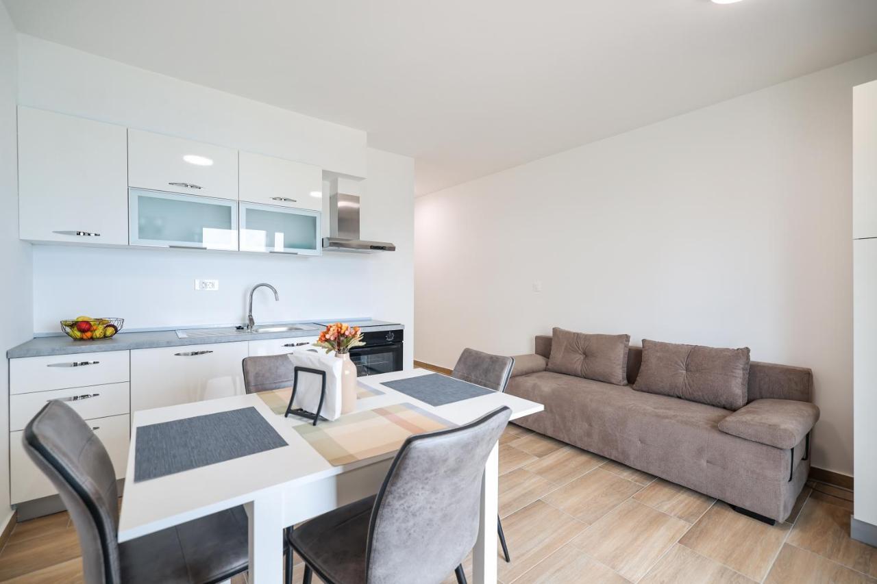 Beachfront Apartments Tic With Seaview Miletici المظهر الخارجي الصورة