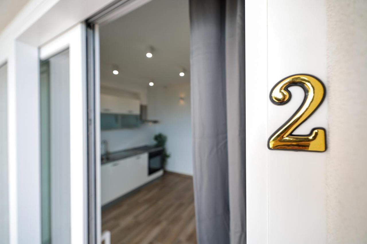 Beachfront Apartments Tic With Seaview Miletici المظهر الخارجي الصورة